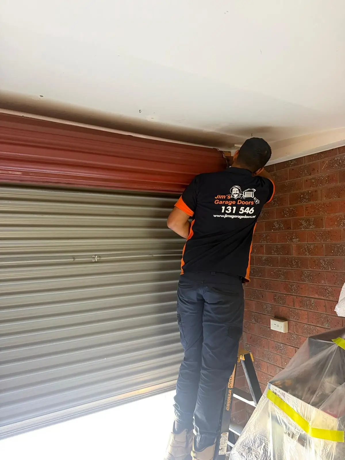 Roller Door Repairs La Perouse